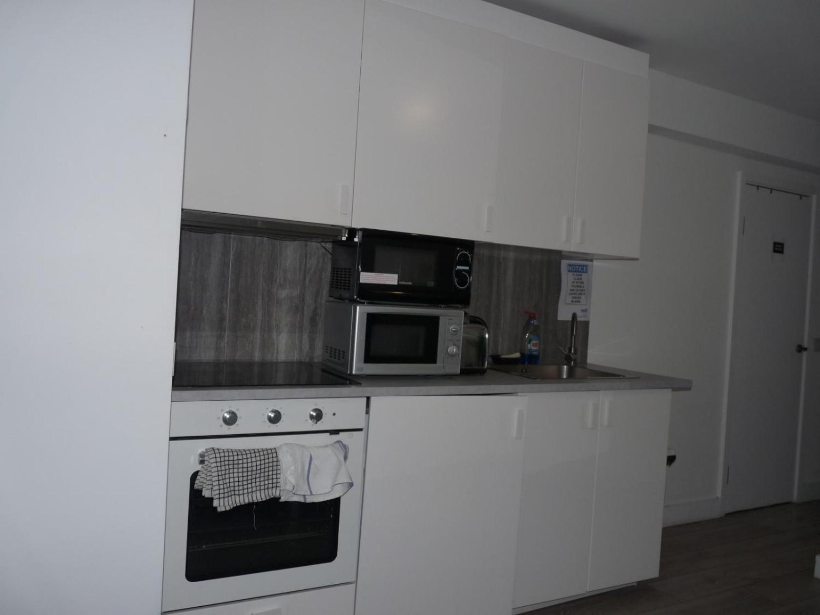 Home Away ลอนดอน ภายนอก รูปภาพ